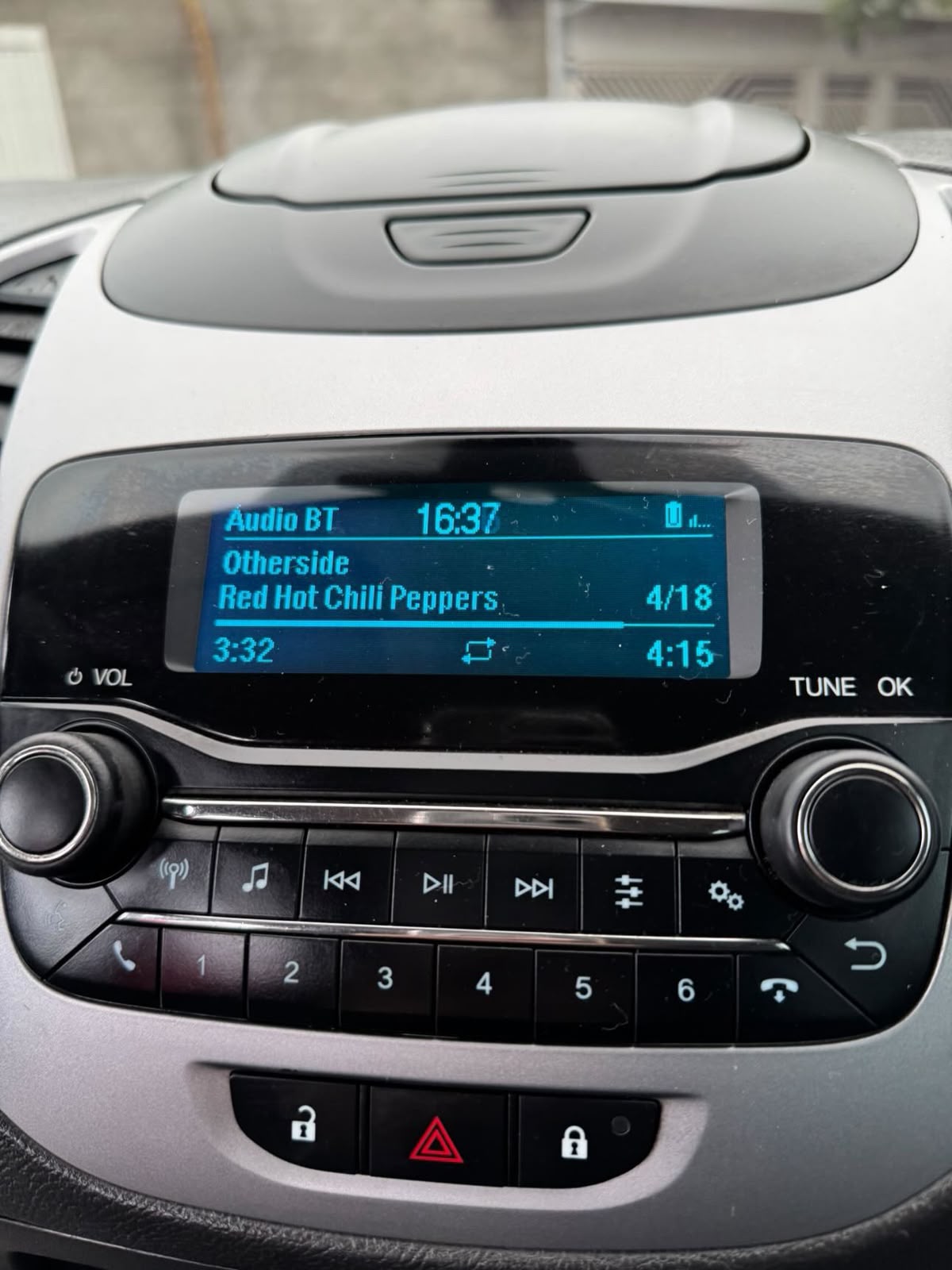 ford ka radio